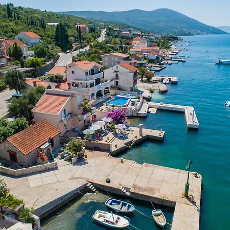 Apartments Novo Mulo Tivat Exterior photo