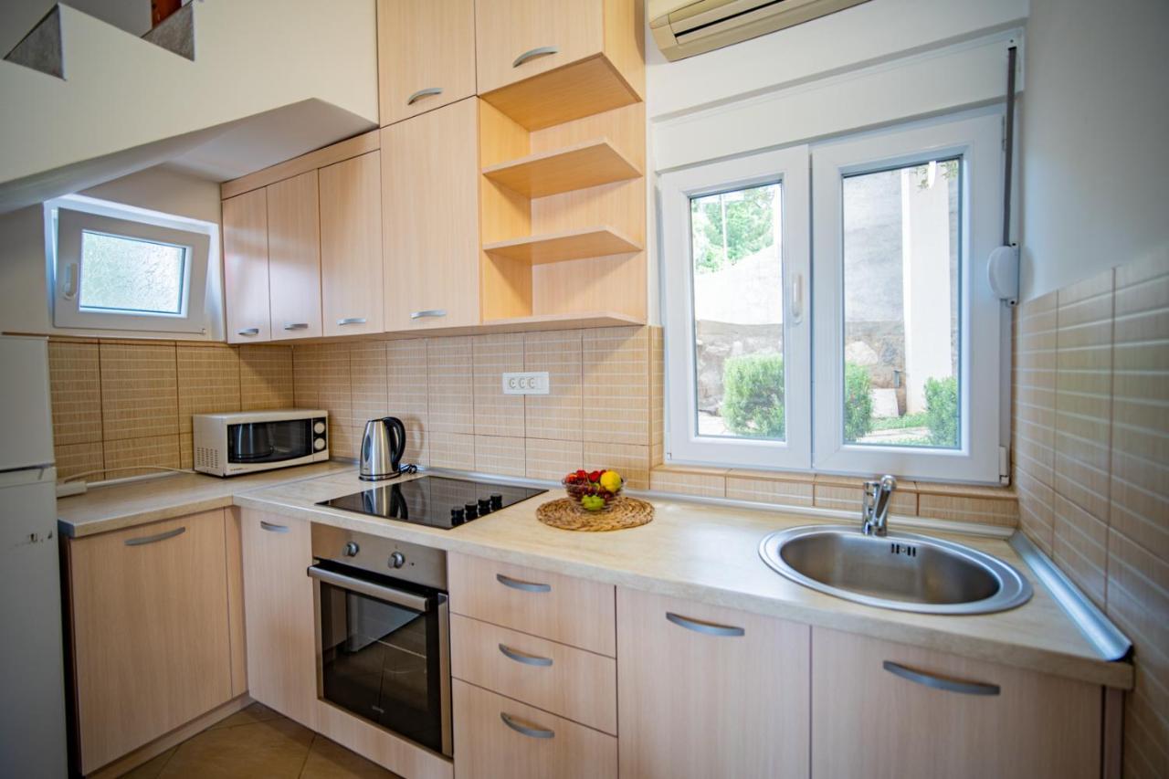 Apartments Novo Mulo Tivat Exterior photo